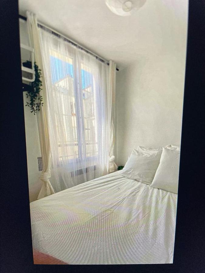 Cute One Bedroom In Le Marais パリ エクステリア 写真
