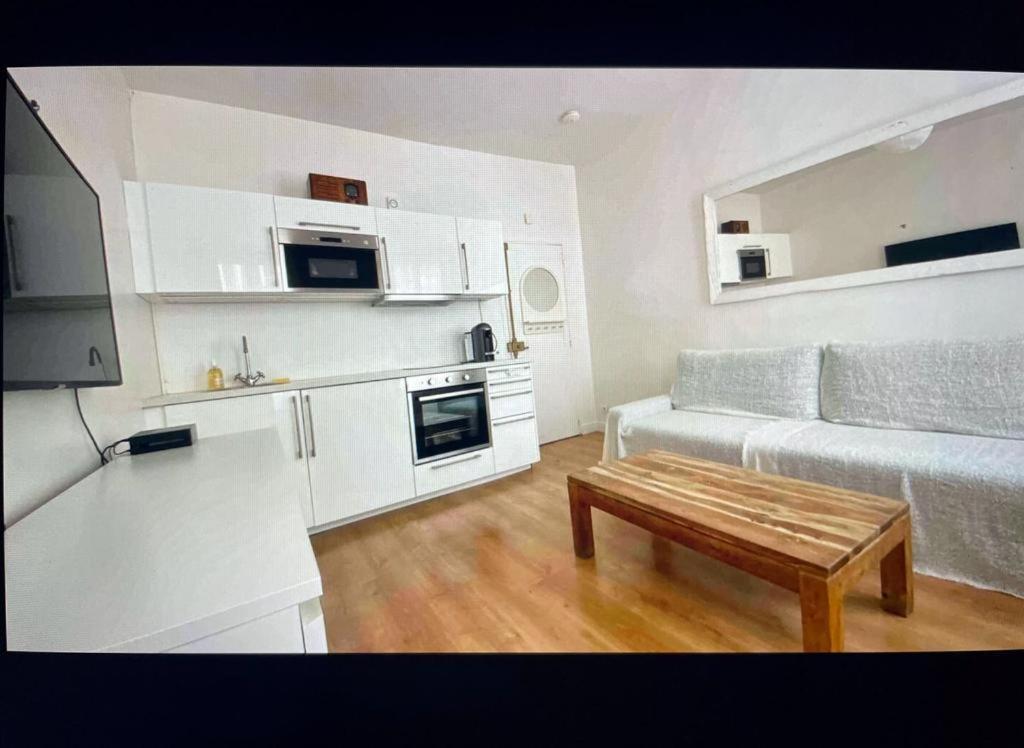Cute One Bedroom In Le Marais パリ エクステリア 写真